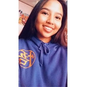 Meet your Posher, Ashley